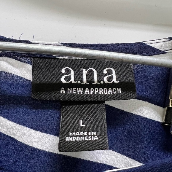 𝅺NWT A.n.a. A new Approach Long Sleeve Navy Striped Blouse - Picture 2 of 4